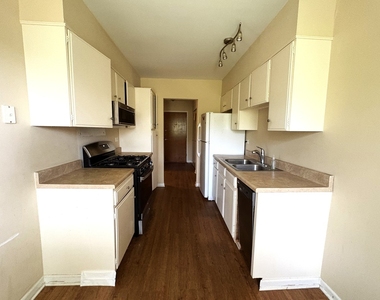 1311 S Finley Road - Photo Thumbnail 4
