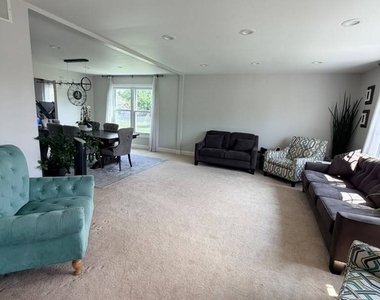 136 Appleby Drive - Photo Thumbnail 1