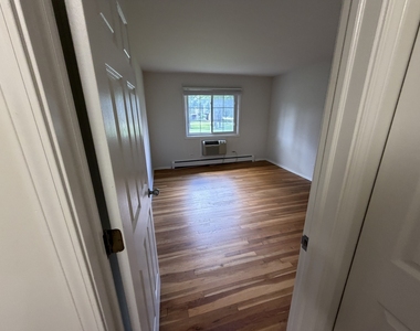 375 W Winchester Road - Photo Thumbnail 5