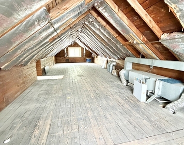 2936 N Kostner Avenue - Photo Thumbnail 15