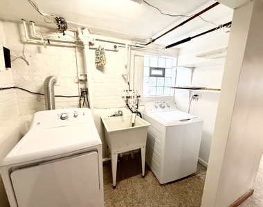 2936 N Kostner Avenue - Photo Thumbnail 14