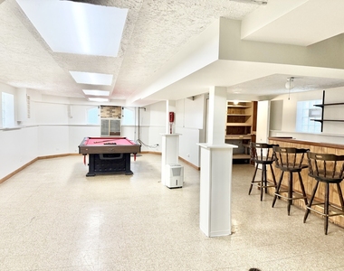 2936 N Kostner Avenue - Photo Thumbnail 11