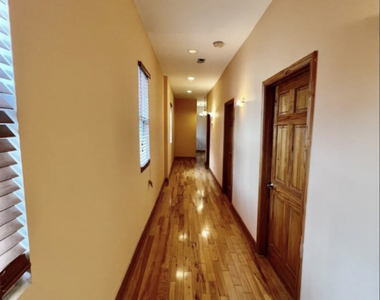3408 W Monroe Street - Photo Thumbnail 6