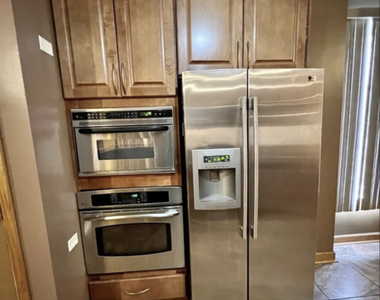 3408 W Monroe Street - Photo Thumbnail 2