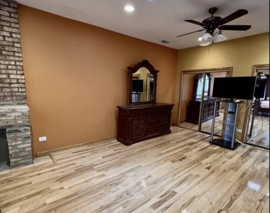 3408 W Monroe Street - Photo Thumbnail 5