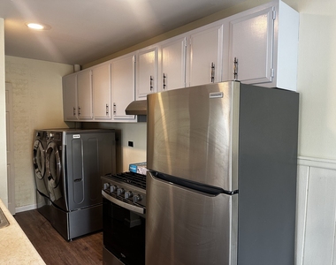 451 James Court - Photo Thumbnail 5