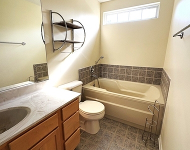 184 Southwicke Drive - Photo Thumbnail 8