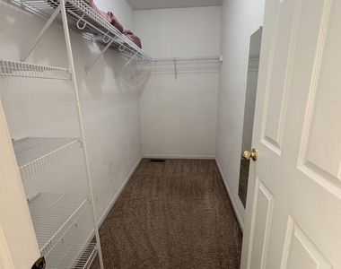184 Southwicke Drive - Photo Thumbnail 7