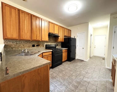 184 Southwicke Drive - Photo Thumbnail 5