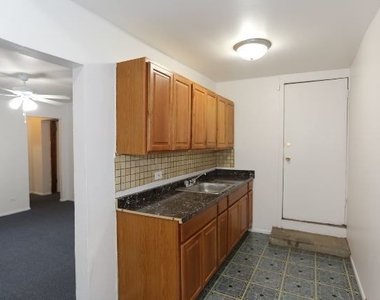 4513 N Malden Street - Photo Thumbnail 6
