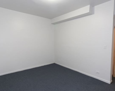 4513 N Malden Street - Photo Thumbnail 12