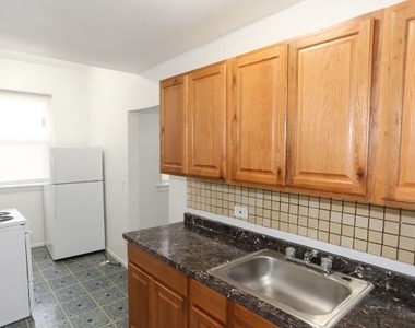 4513 N Malden Street - Photo Thumbnail 5
