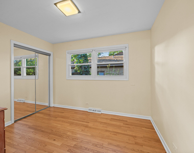 9752 Tripp Avenue - Photo Thumbnail 12
