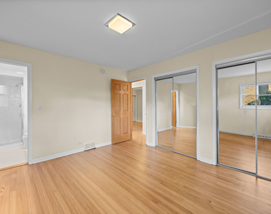 9752 Tripp Avenue - Photo Thumbnail 9