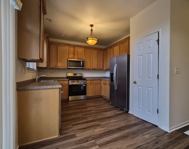 3397 Bradbury Circle - Photo Thumbnail 11