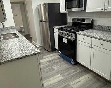 400 Park Avenue - Photo Thumbnail 8
