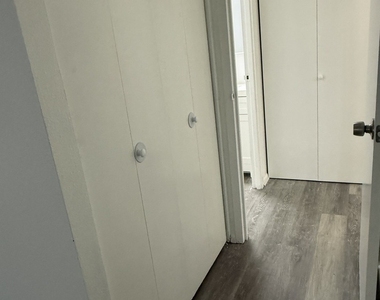 400 Park Avenue - Photo Thumbnail 13