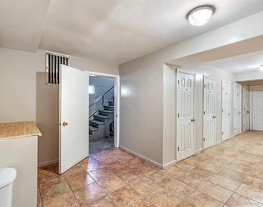 1610 W Jarvis Avenue - Photo Thumbnail 13