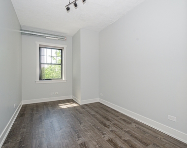 7645 N Sheridan Road - Photo Thumbnail 5