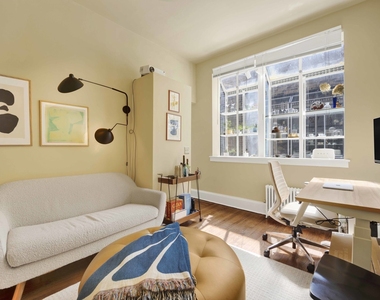 63 E Cedar Street - Photo Thumbnail 3