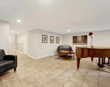 63 E Cedar Street - Photo Thumbnail 14