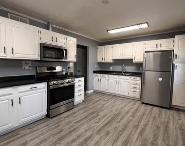 424 Rambler Place - Photo Thumbnail 2