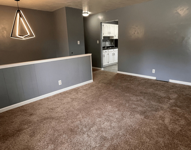 424 Rambler Place - Photo Thumbnail 4