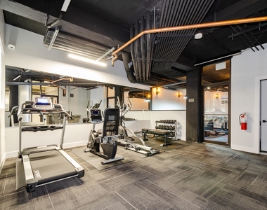 7645 N Sheridan Road - Photo Thumbnail 10