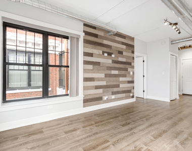 7645 N Sheridan Road - Photo Thumbnail 4