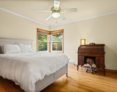 8536 Kedvale Avenue - Photo Thumbnail 9