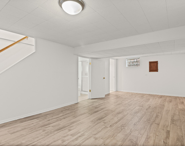 8536 Kedvale Avenue - Photo Thumbnail 12