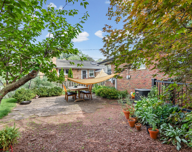 8536 Kedvale Avenue - Photo Thumbnail 23