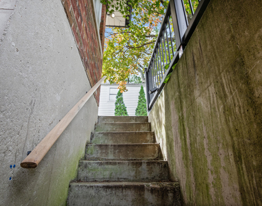 8536 Kedvale Avenue - Photo Thumbnail 16