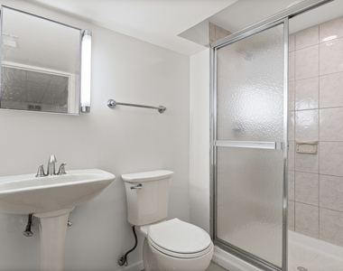 8536 Kedvale Avenue - Photo Thumbnail 20