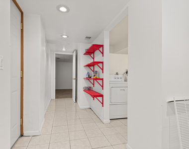 8536 Kedvale Avenue - Photo Thumbnail 13