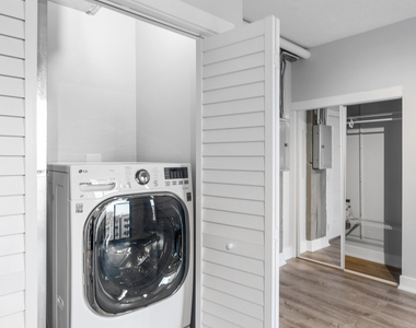 7645 N Sheridan Road - Photo Thumbnail 5
