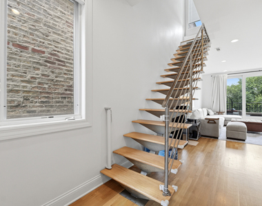 611 N Noble Street - Photo Thumbnail 19