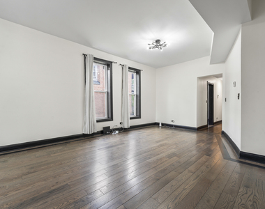 614 N Troy Street - Photo Thumbnail 9