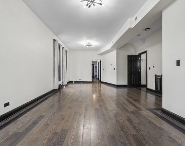 614 N Troy Street - Photo Thumbnail 10