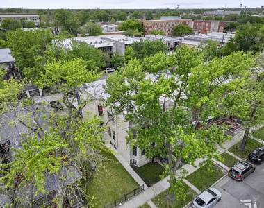 614 N Troy Street - Photo Thumbnail 25