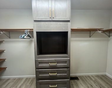 31109 Madison Street - Photo Thumbnail 8