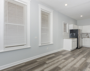 2821 W 25th Street - Photo Thumbnail 4