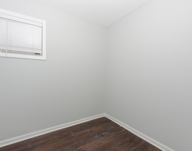 2821 W 25th Street - Photo Thumbnail 9