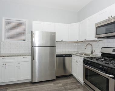 2821 W 25th Street - Photo Thumbnail 5