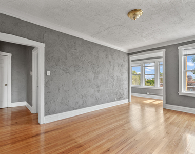 340 S Homan Street - Photo Thumbnail 8
