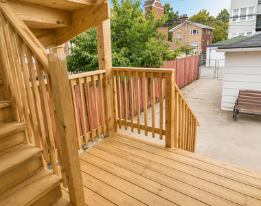 4843 N Drake Avenue - Photo Thumbnail 9