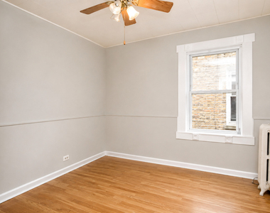4843 N Drake Avenue - Photo Thumbnail 6
