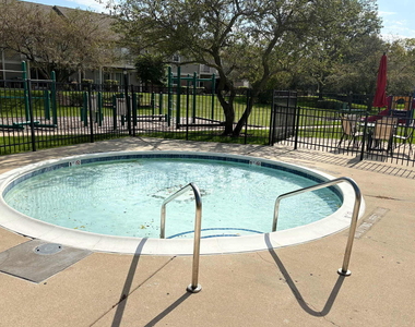 66 Beechmont Court - Photo Thumbnail 17
