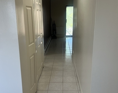 1852 S Anna Marie Drive - Photo Thumbnail 5