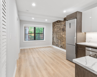 1554 W Juneway Terrace - Photo Thumbnail 1